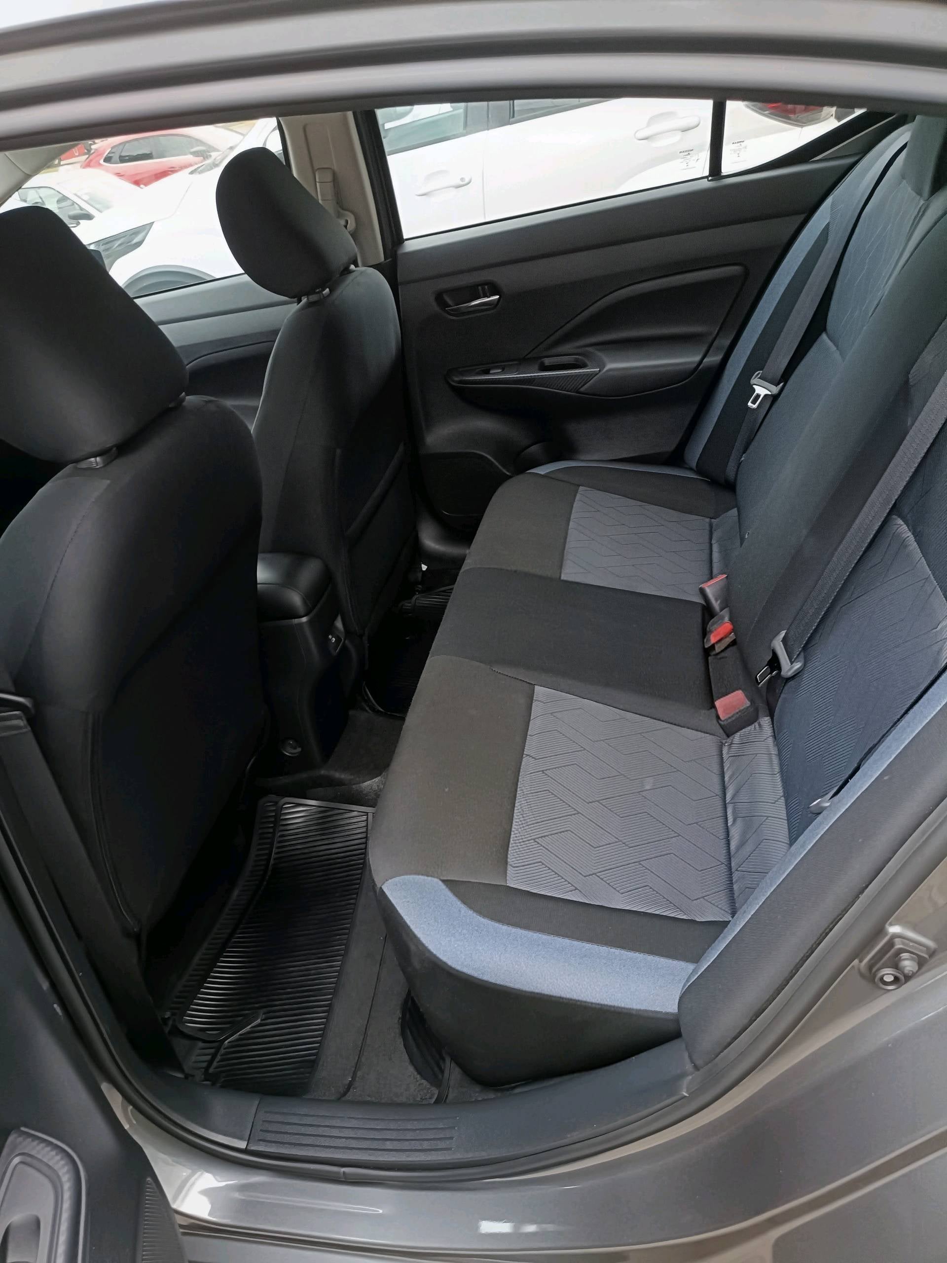 2025 Nissan VERSA 4P ADVANCE L41.6 AUT