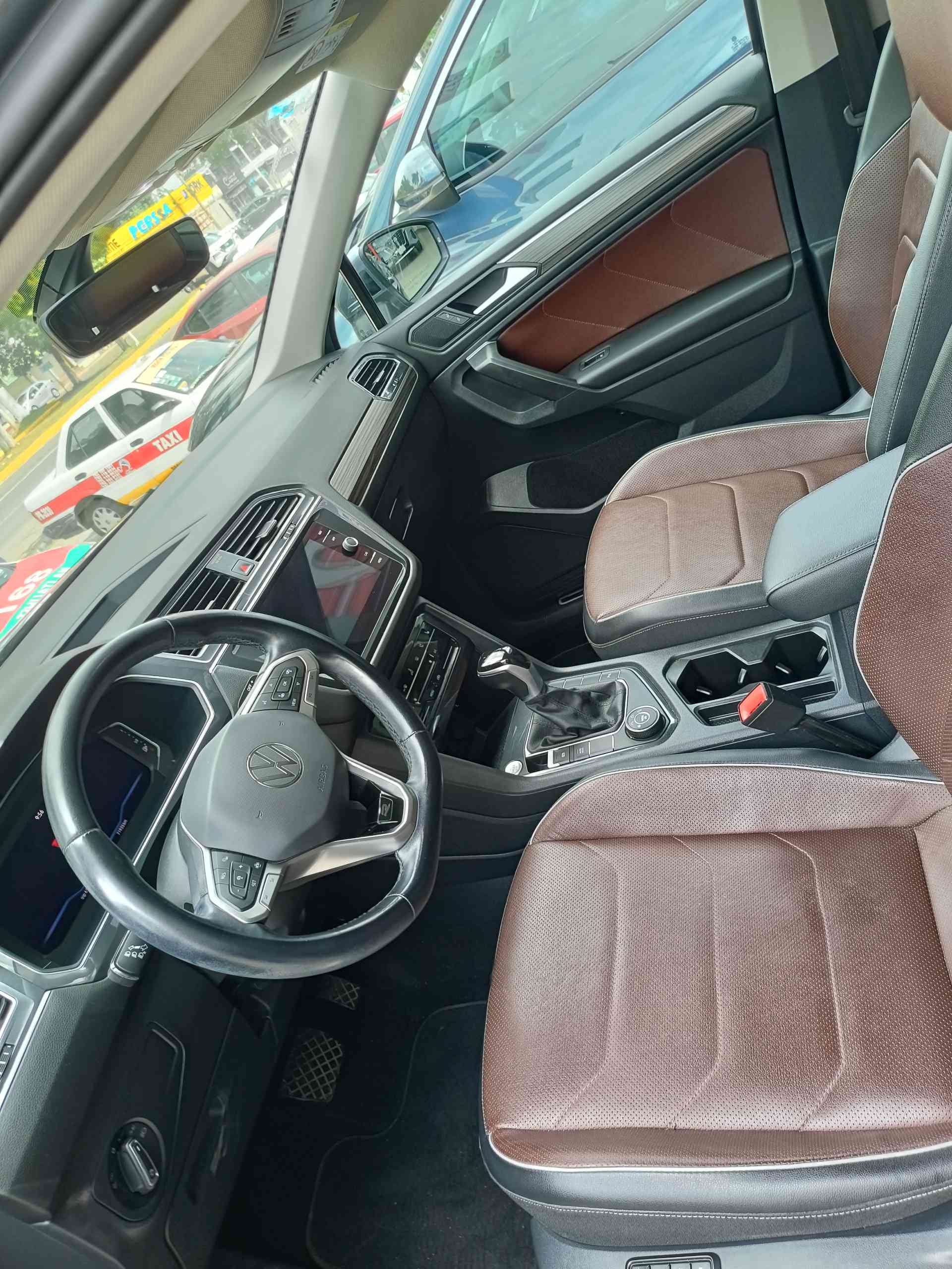 2022 Volkswagen TIGUAN 5 PTS R-LINE 14T DSG PIEL QCP F LED RA-19