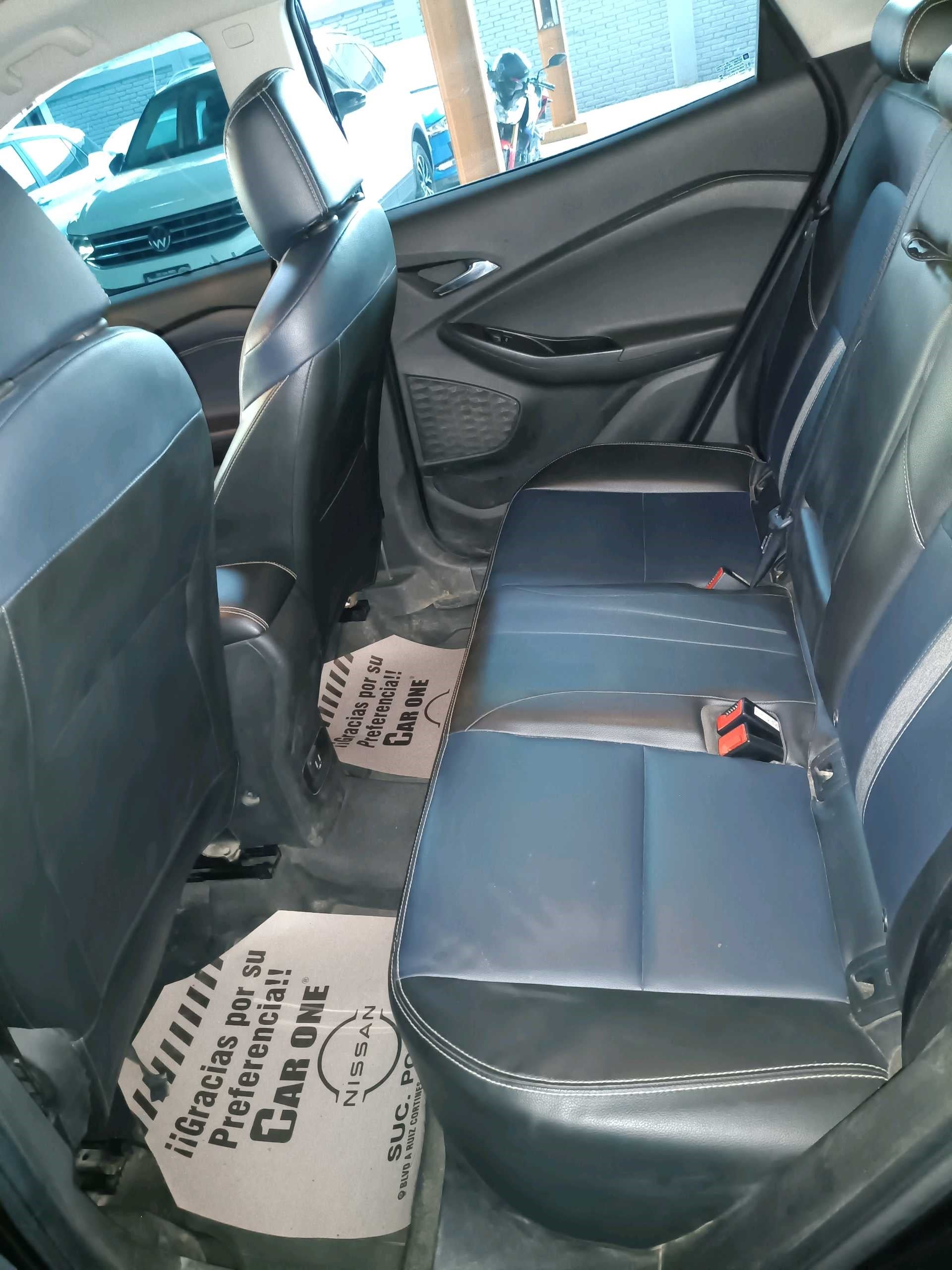 2023 Chevrolet TRACKER D 5 PTS PREMIER 12T TA F LED PIEL TP RA-17 BITONO